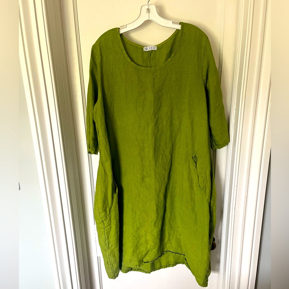 100% Lino women’s dress made in Italy size Large green